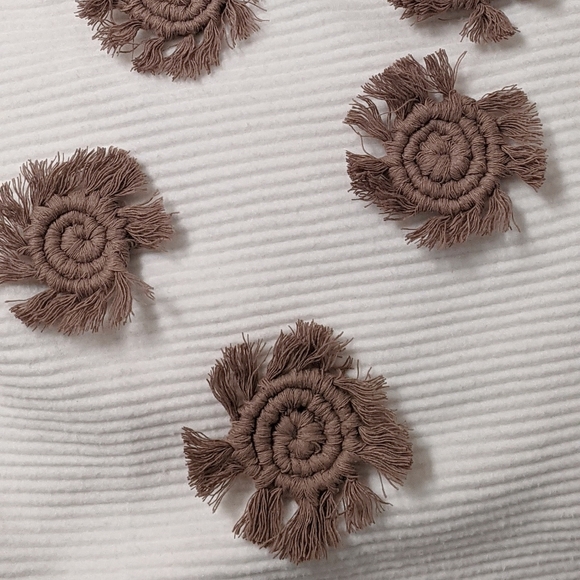 Mini Macrame Magnets 🤎 - Picture 2 of 3
